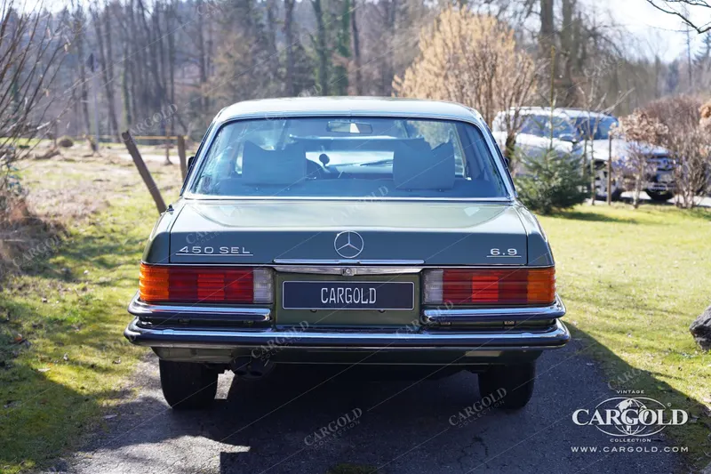 Mercedes-Benz 450 SEL 6.9 4
