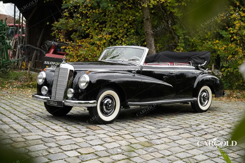 Mercedes-Benz 300 Adenauer Cabriolet D 6