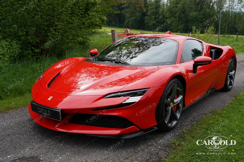 Ferrari SF90 Stradale 10