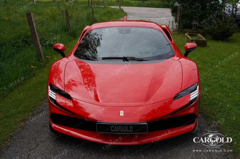 Ferrari SF90 Stradale 4