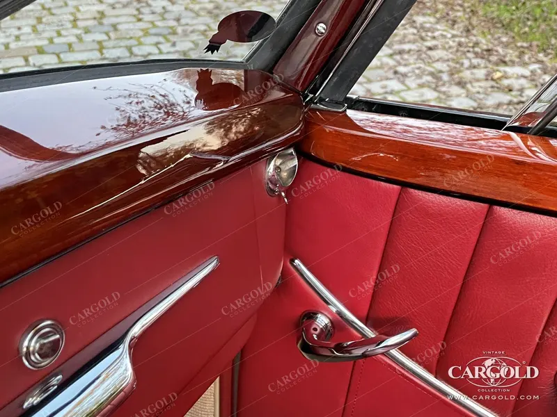 Mercedes-Benz 220 Cabriolet A 5