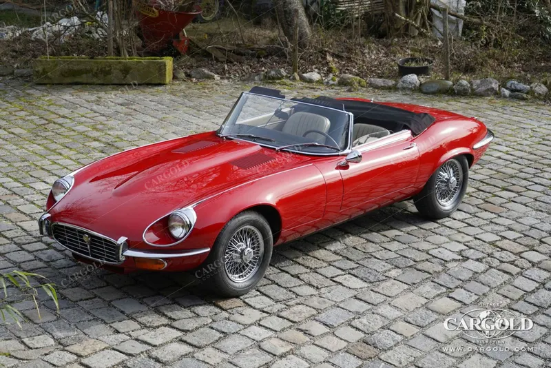 Jaguar E-Type S III Roadster 2