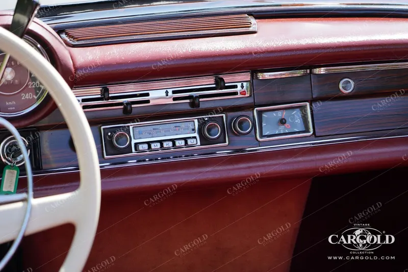 Mercedes-Benz 280 SE Cabriolet 7
