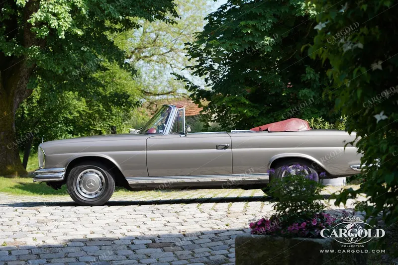 Mercedes-Benz 280 SE Cabriolet 6