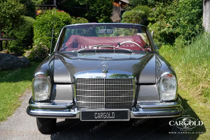 Mercedes-Benz 280 SE Cabriolet 4