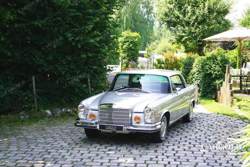 Mercedes-Benz 280 SE 3.5 Coupé 5