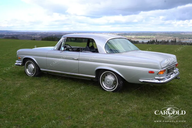 Mercedes-Benz 280 SE 3.5 Coupé 10