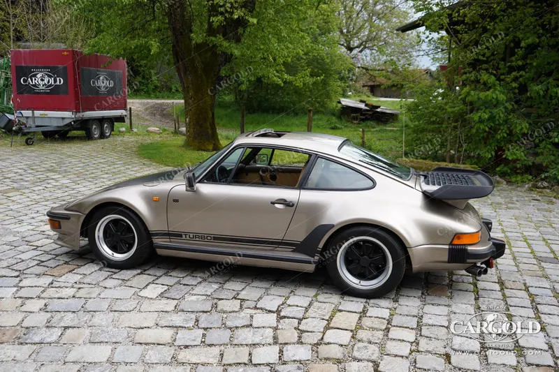 Porsche 930 3.3 Turbo Werks-Flachbau 10