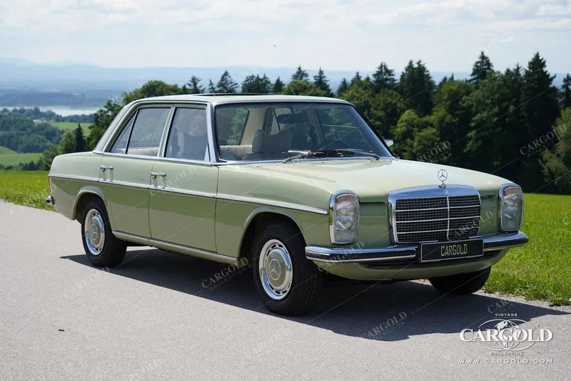 Mercedes-Benz 230.4 Strich-8 2
