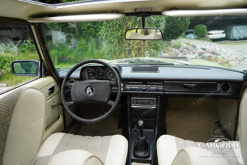 Mercedes-Benz 230.4 Strich-8 3