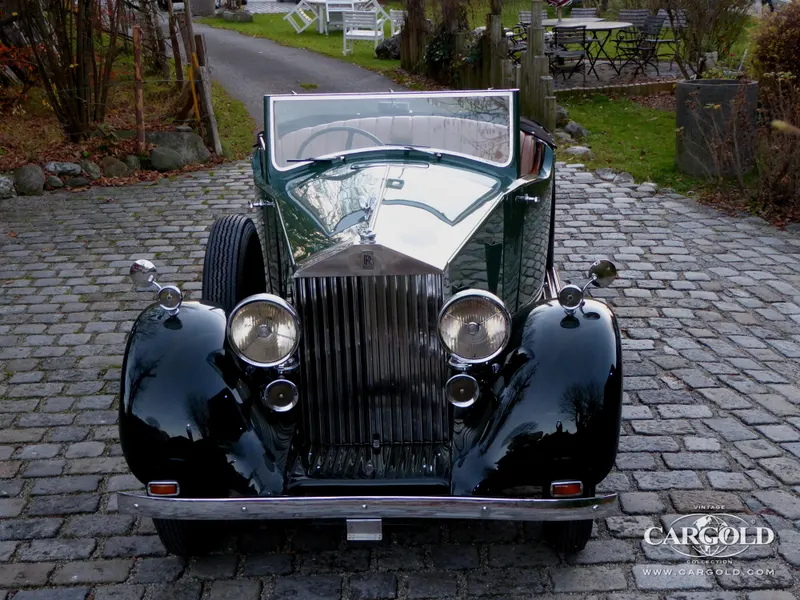 Rolls-Royce 25 / 30 8