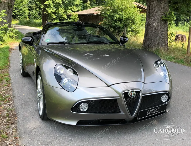 Alfa Romeo 8C Spider 6