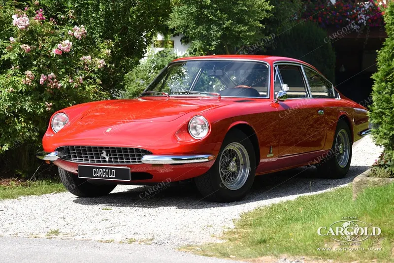 Ferrari 365 GT 2+2 Queen Mary 2