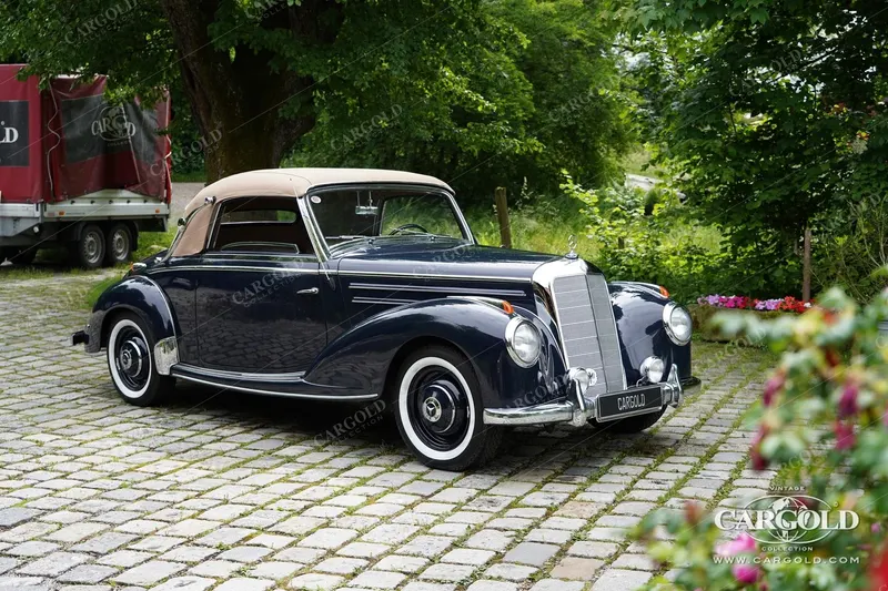 Mercedes-Benz 220 A Cabriolet 2