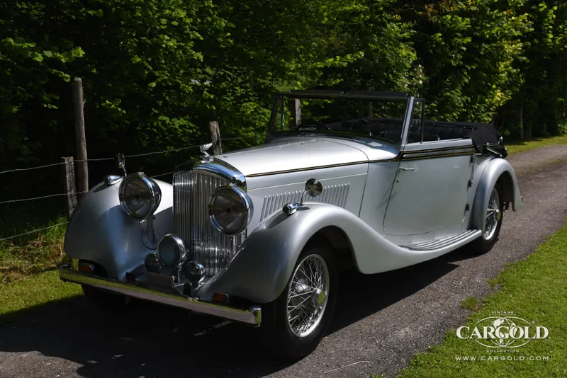 Bentley 4 1/4 Litre 13