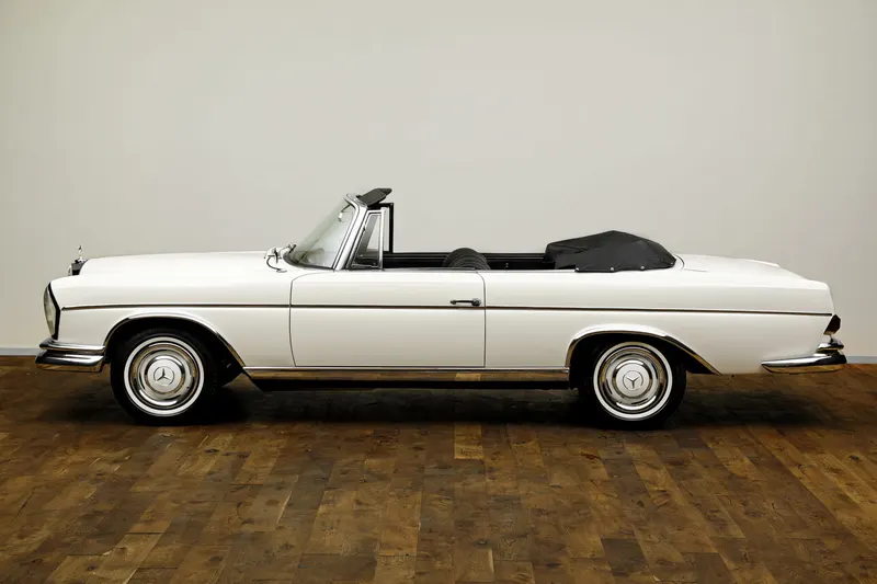 Mercedes-Benz 300 SE Cabriolet (W 112) 3