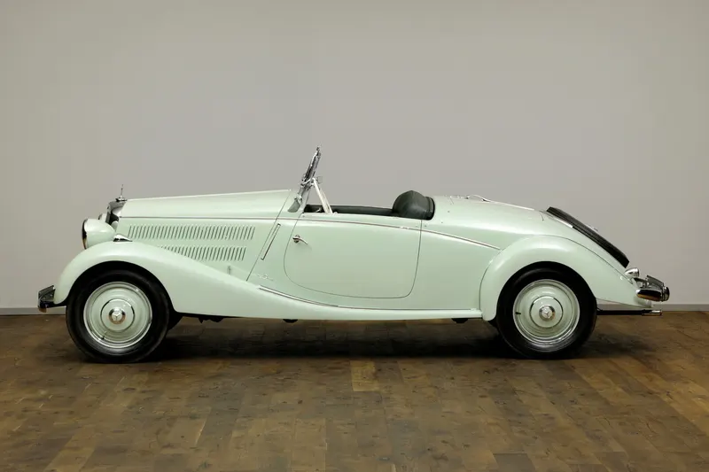 Mercedes-Benz 170 V Roadster 3