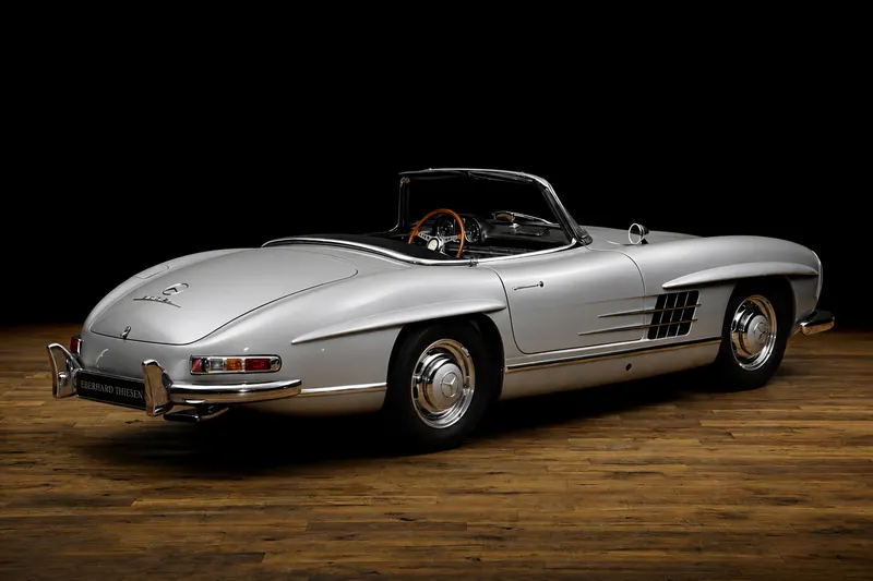 Mercedes-Benz 300 SL Roadster 3