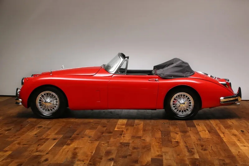 Jaguar XK 150 3.4 Litre Drop Head Coupé 4