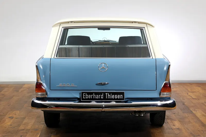 Mercedes-Benz 230 S Universal 11