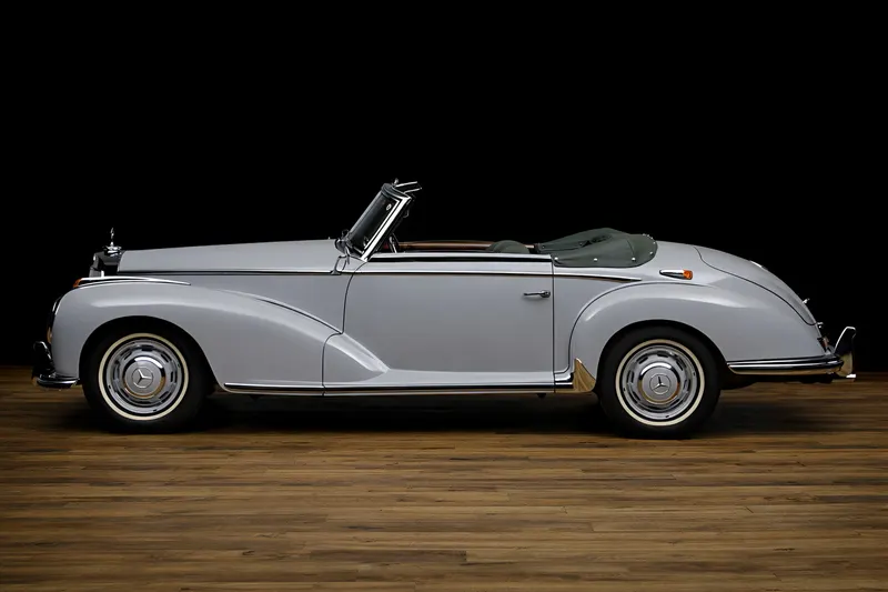 Mercedes-Benz 300 S Roadster 2