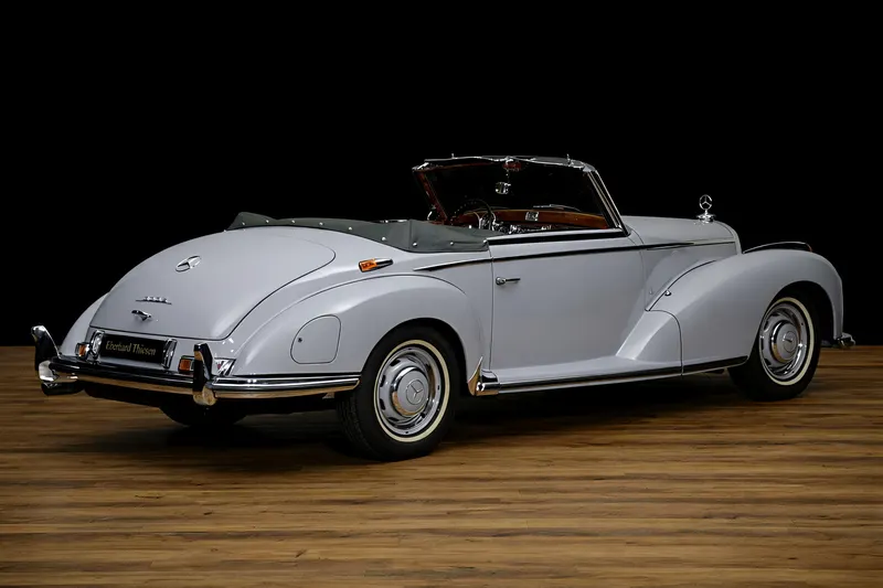 Mercedes-Benz 300 S Roadster 5