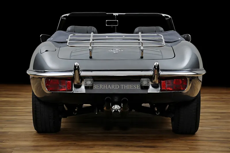 Jaguar E-Type Serie II 4.2 Roadster 5