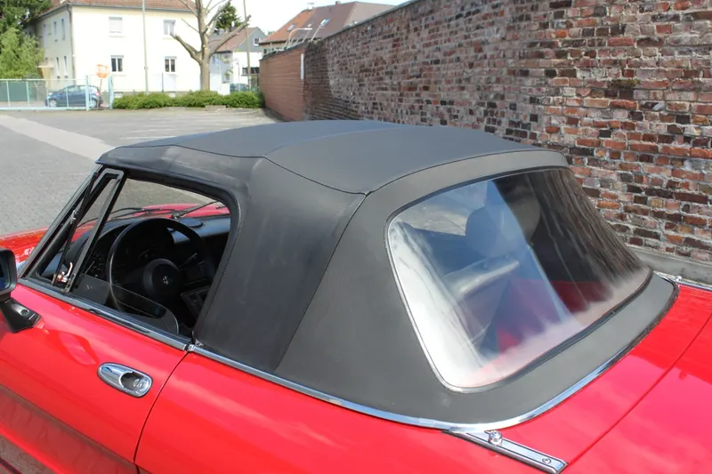 Alfa Romeo Spider 2000 QV 13