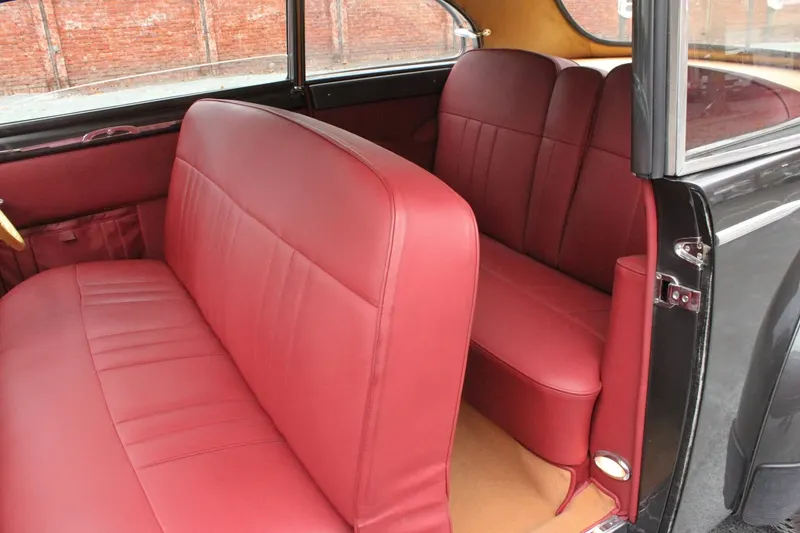 Alfa Romeo 6C 2500 SS Berlina 13