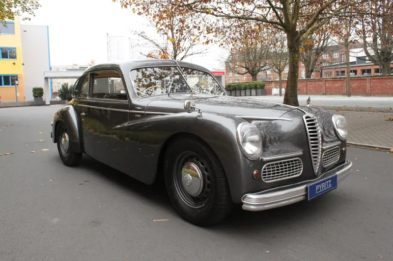 Alfa Romeo 6C 2500 SS Berlina 4