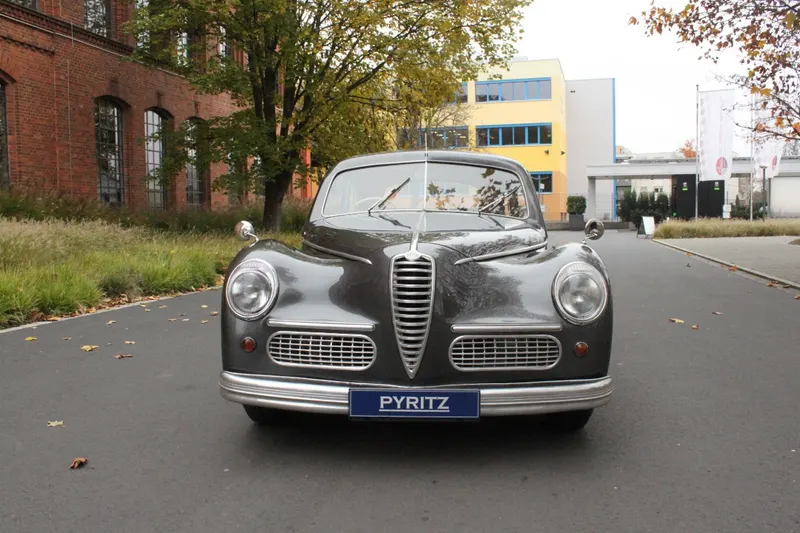 Alfa Romeo 6C 2500 SS Berlina 6