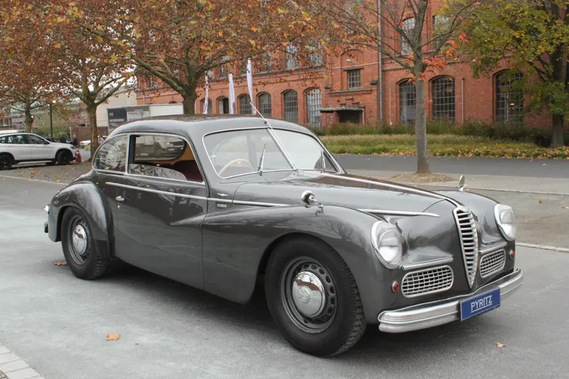 Alfa Romeo 6C 2500 SS Berlina 2