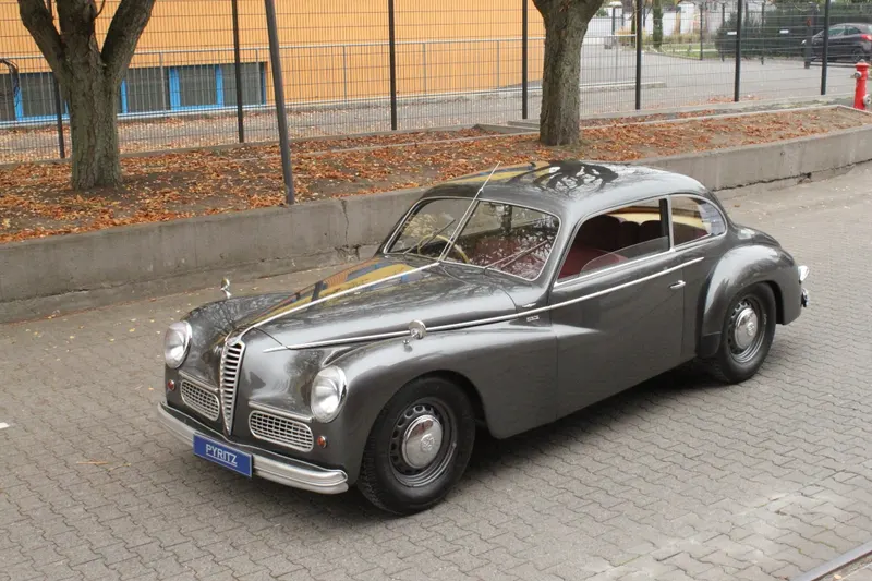 Alfa Romeo 6C 2500 SS Berlina 5