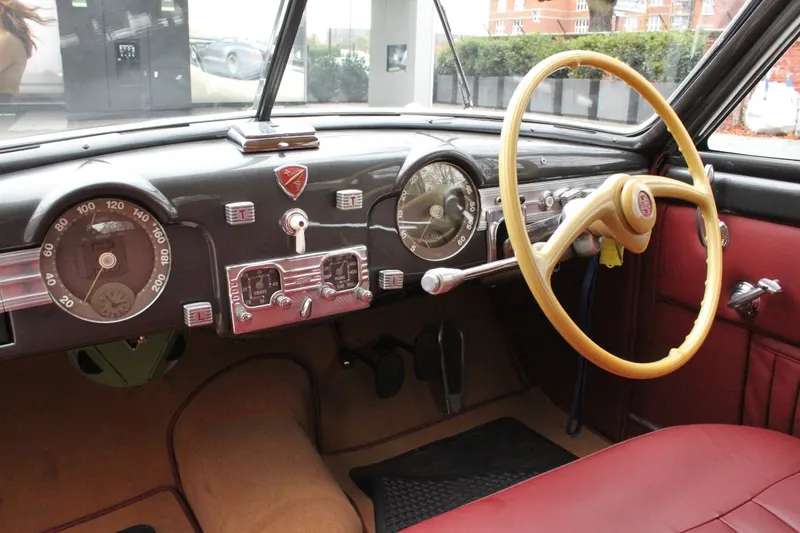 Alfa Romeo 6C 2500 SS Berlina 12