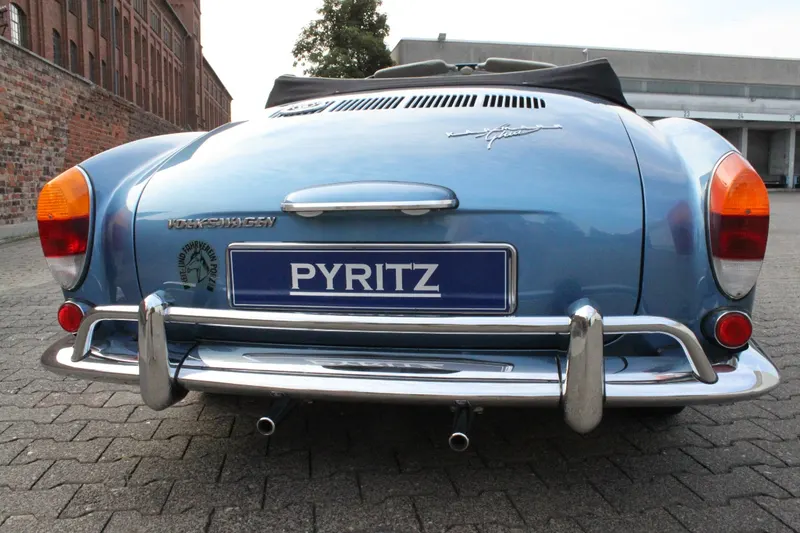Volkswagen Karmann Ghia Cab. 9