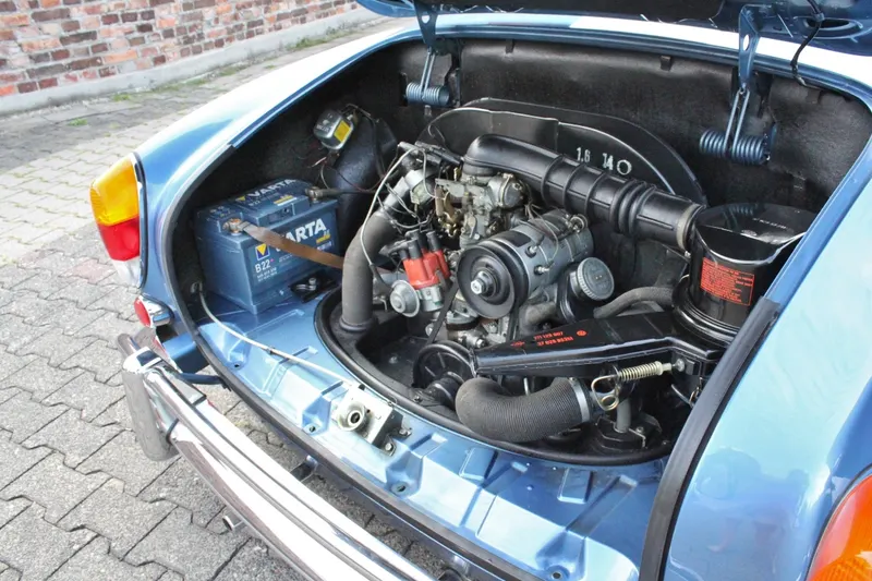 Volkswagen Karmann Ghia Cab. 11