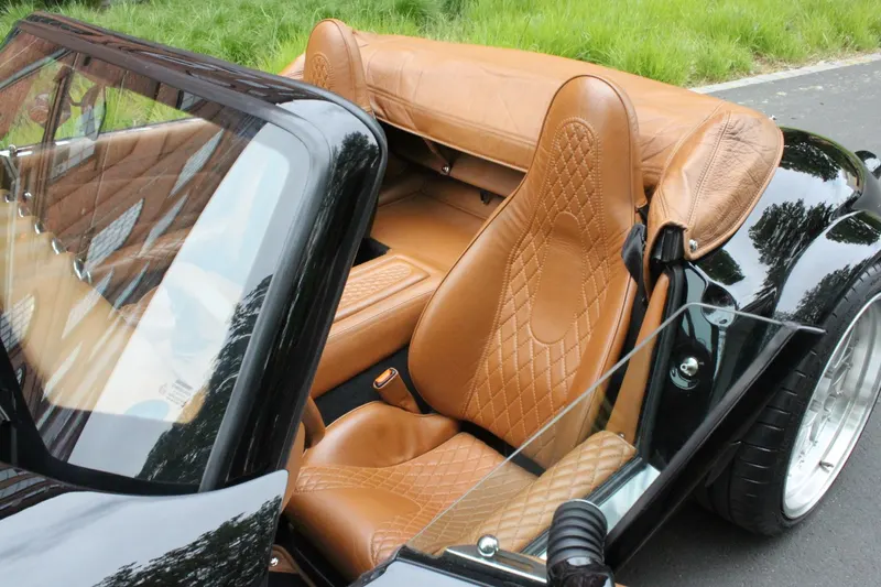 MF 3 Roadster 13