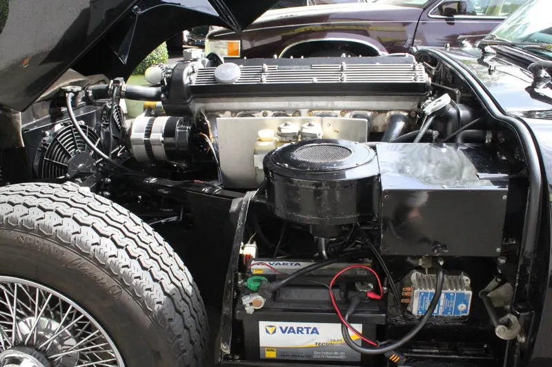 Jaguar E Typ Serie II Cab. 9