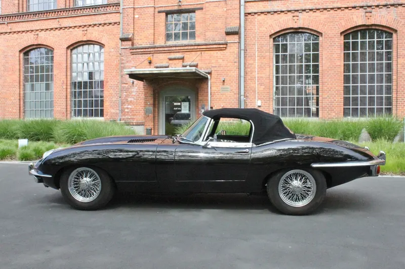 Jaguar E Typ Serie II Cab. 5