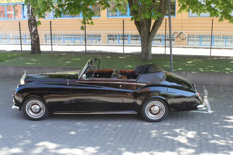 Silver Cloud II 7