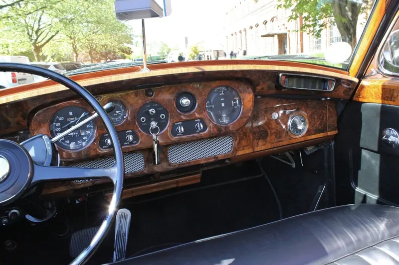 Silver Cloud II 12