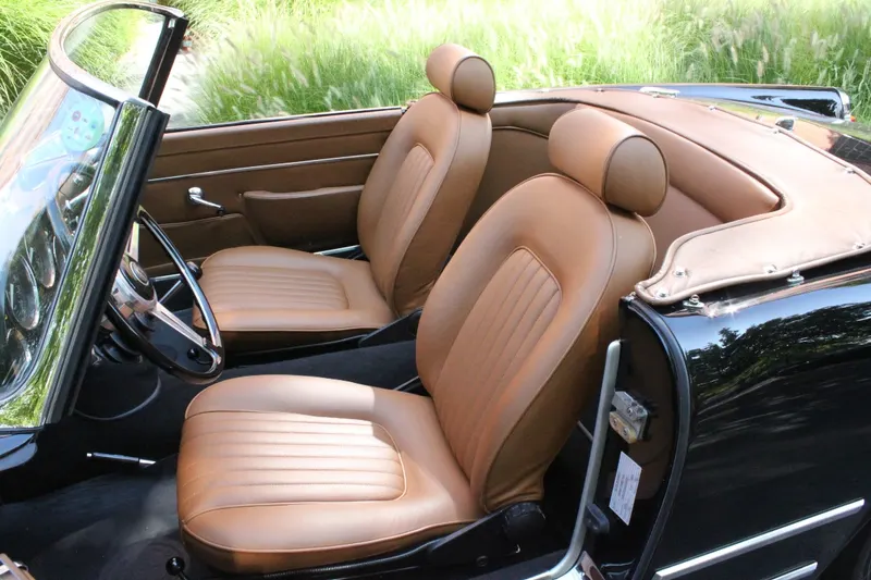Alfa Romeo Touring Spider 2000 11