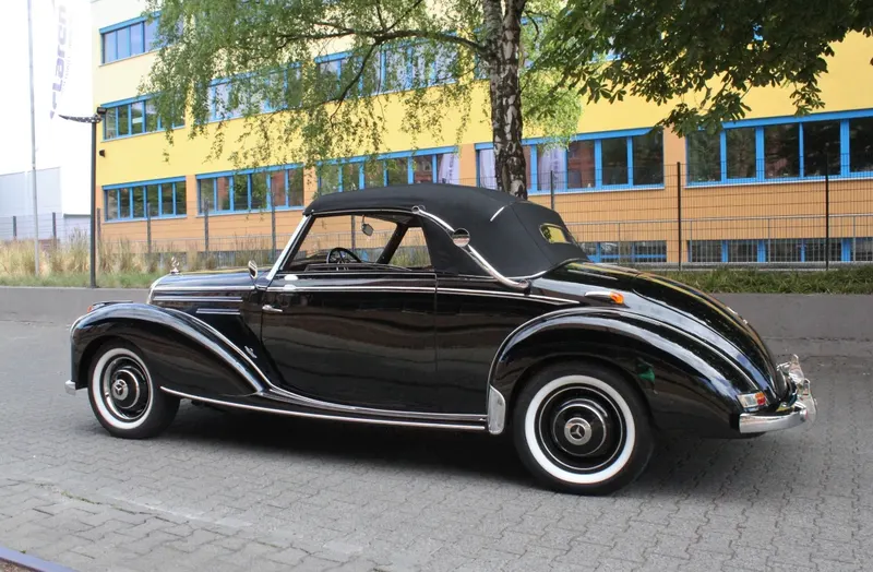 Mercedes-Benz 220 Cab. A 7