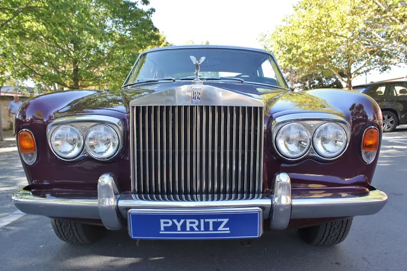 Corniche, 2 Door Saloon 4