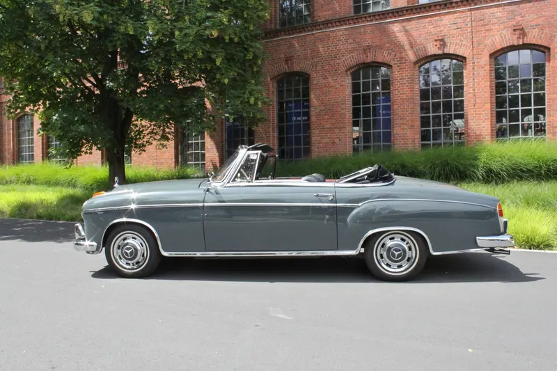Mercedes-Benz 220 SE Ponton Cabriolet 4