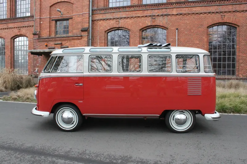 Volkswagen T1 Samba Bus 5