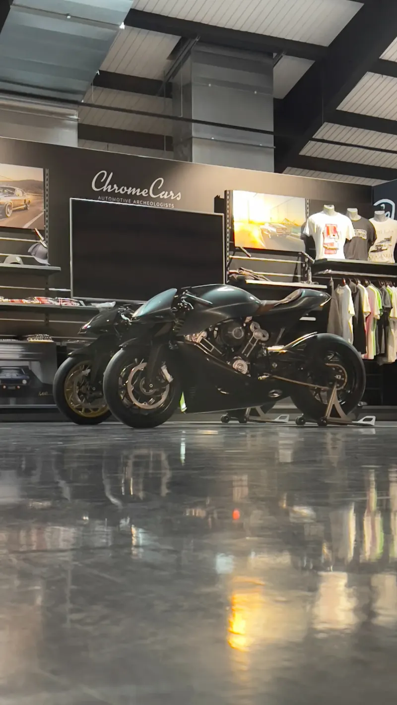 Aston Martin Bike Brough Superior 3