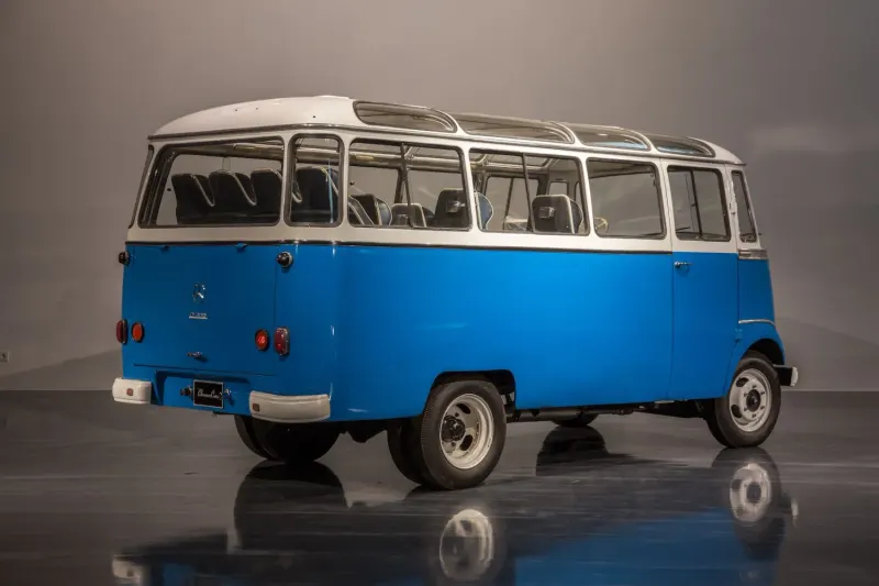 Mercedes-Benz O319 10 Passagiere Luxusbus 10