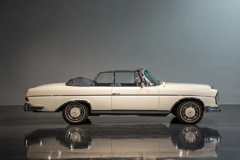 Mercedes-Benz 300 SE W112 10
