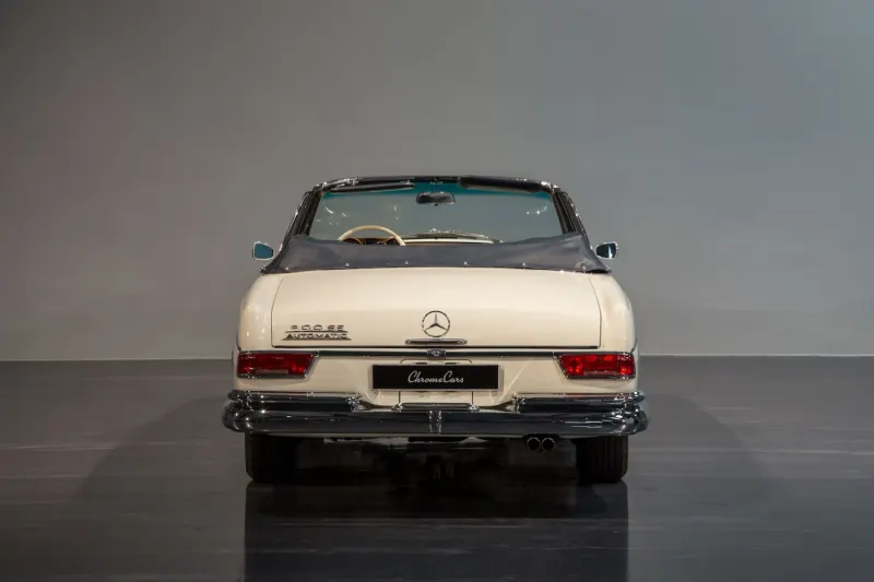 Mercedes-Benz 300 SE W112 5